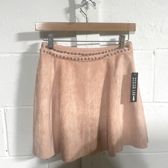 Design Lab Lord & Taylor A-line Pink Faux Suede|Metal Detail Skirt Sz Small - Picture 1 of 4